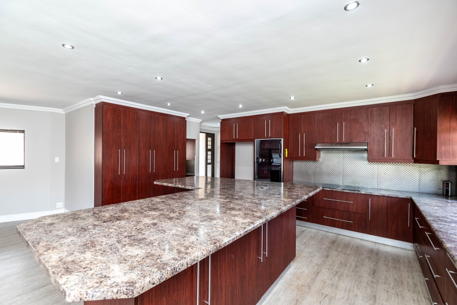 6 Bedroom Property for Sale in Dorchester Heights Eastern Cape